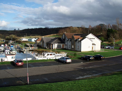 Auchinstarry Marina